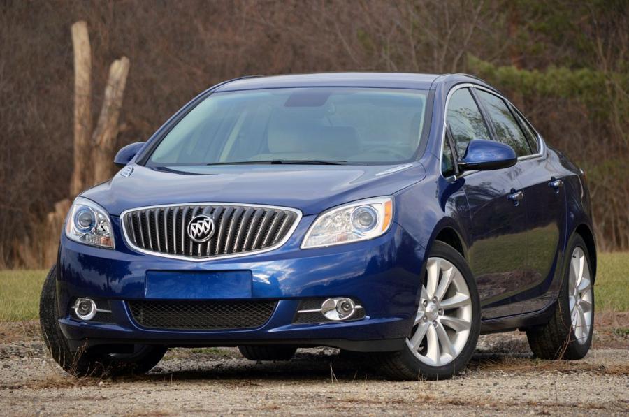  Buick Verano Turbo 2013 года  (фото 1 из 128)
